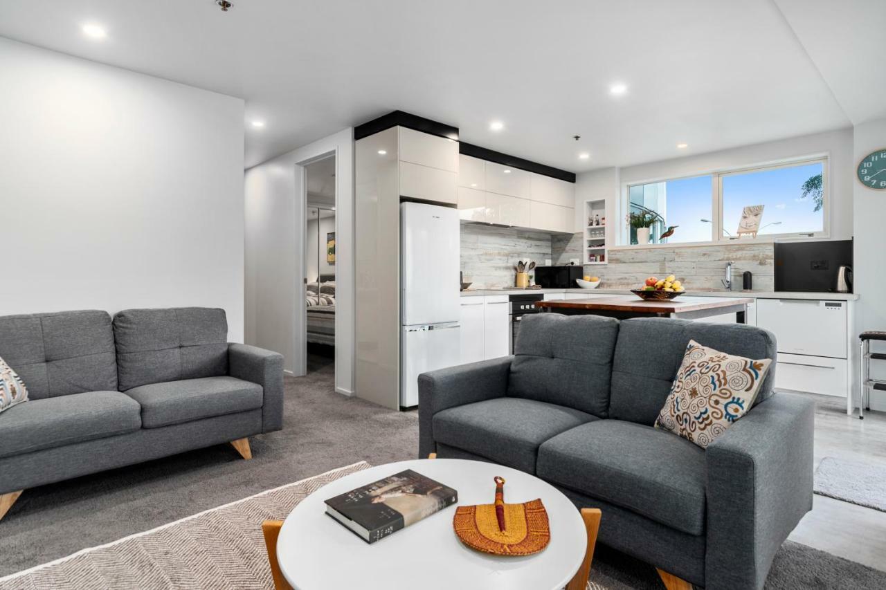 Kingsview Cbd Tauranga Apartment Exterior photo